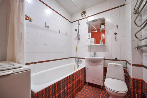 Продам трехкомнатную (3-комн.) квартиру, Звёздный б-р, 14, Москва г