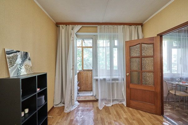 Продам трехкомнатную (3-комн.) квартиру, Звёздный б-р, 14, Москва г