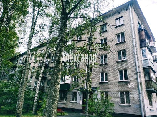 Продам двухкомнатную (2-комн.) квартиру, Крюкова ул, 13, Санкт-Петербург г