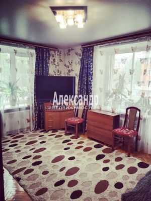 Продам двухкомнатную (2-комн.) квартиру, Крюкова ул, 13, Санкт-Петербург г