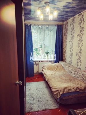 Продам двухкомнатную (2-комн.) квартиру, Крюкова ул, 13, Санкт-Петербург г