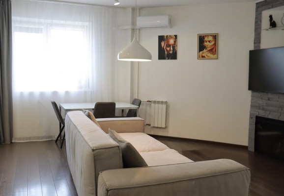 Продам многокомнатную квартиру, Мате Залки ул, 11А, Красноярск г