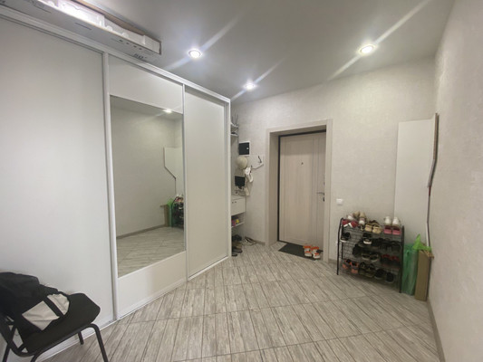 Продам трехкомнатную (3-комн.) квартиру, Ленинградская ул, 411, Анапа г