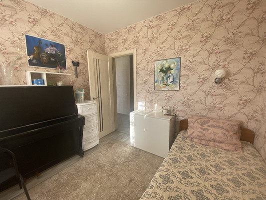 Продам трехкомнатную (3-комн.) квартиру, Ленинградская ул, 411, Анапа г