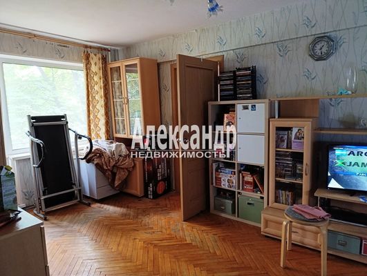 Продам трехкомнатную (3-комн.) квартиру, Маршала Тухачевского ул, 33, Санкт-Петербург г