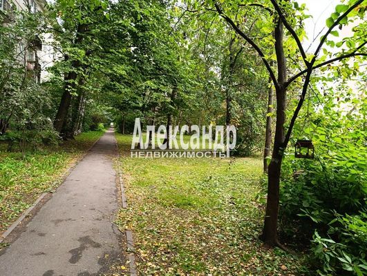 Продам трехкомнатную (3-комн.) квартиру, Маршала Тухачевского ул, 33, Санкт-Петербург г