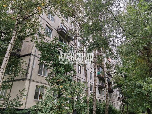 Продам двухкомнатную (2-комн.) квартиру, Революции ш, 45, Санкт-Петербург г