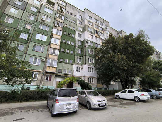 Продам трехкомнатную (3-комн.) квартиру, Маршала Жукова ул, 5, Симферополь г