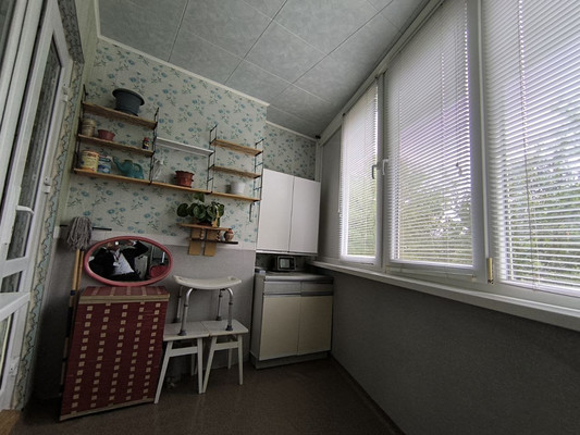 Продам трехкомнатную (3-комн.) квартиру, Маршала Жукова ул, 5, Симферополь г