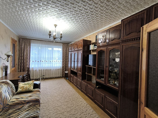 Продам трехкомнатную (3-комн.) квартиру, Маршала Жукова ул, 5, Симферополь г