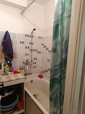 Продам двухкомнатную (2-комн.) квартиру, Заводской пер, 46, Симферополь г