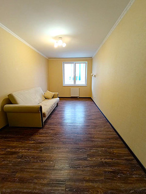 Продам однокомнатную (1-комн.) квартиру, О.Кошевого ул, 15, Калининград г