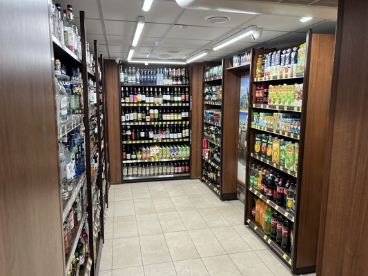 Продам торговое помещение 231,5 м2, Октябрьская ул, 30, Мурманск г