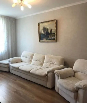 Продам трехкомнатную (3-комн.) квартиру, Ясная ул, 5, Коммунарка п