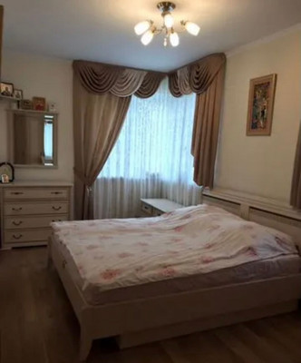 Продам трехкомнатную (3-комн.) квартиру, Ясная ул, 5, Коммунарка п