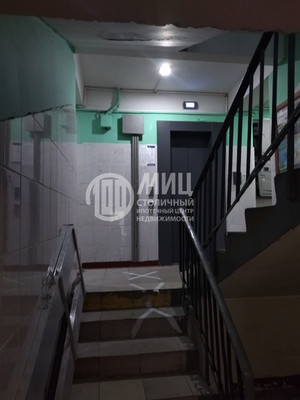 Продам трехкомнатную (3-комн.) квартиру, Молостовых ул, 14к1, Москва г