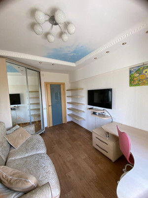 Продам двухкомнатную (2-комн.) квартиру, Мира пр-кт, 41, Волгодонск г