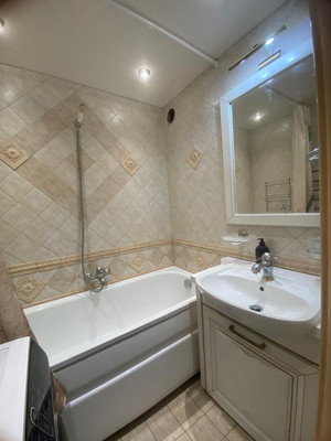 Продам двухкомнатную (2-комн.) квартиру, Мира пр-кт, 41, Волгодонск г