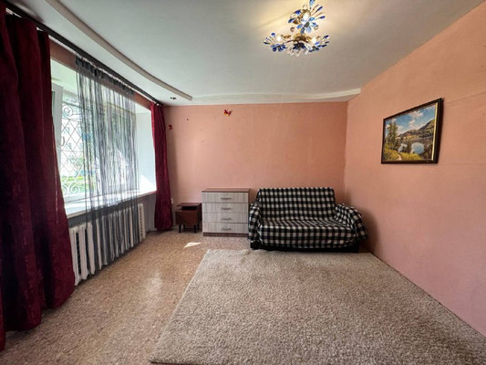 Продам однокомнатную (1-комн.) квартиру, Октябрьский пр-кт, 42к3, Комсомольск-на-Амуре г