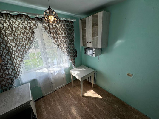 Продам однокомнатную (1-комн.) квартиру, Октябрьский пр-кт, 42к3, Комсомольск-на-Амуре г
