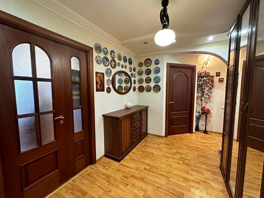 Продам трехкомнатную (3-комн.) квартиру, Подольская ул, 68, Северово д