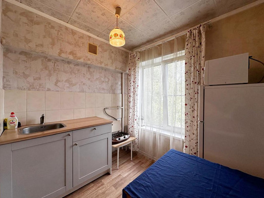 Продам двухкомнатную (2-комн.) квартиру, 15, Троицкое с