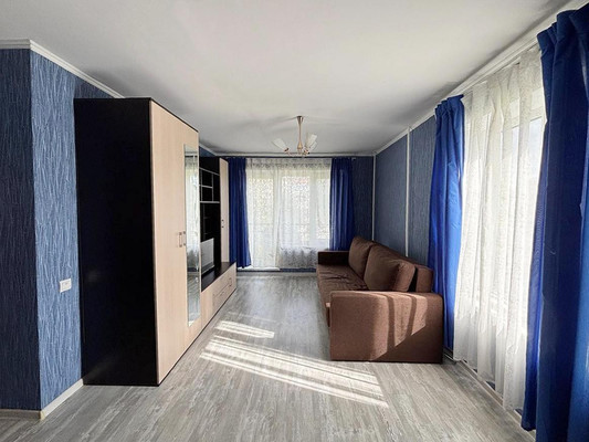 Продам двухкомнатную (2-комн.) квартиру, 15, Троицкое с