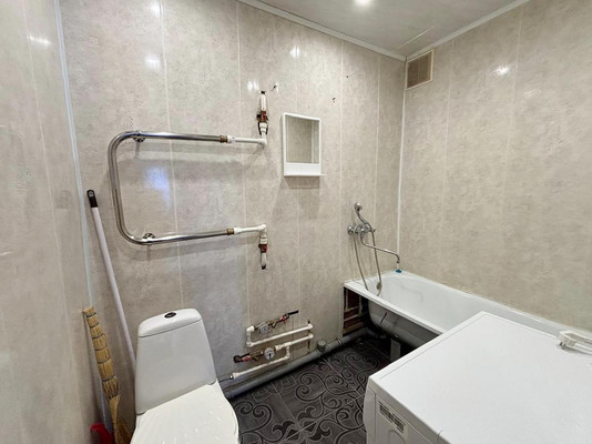 Продам двухкомнатную (2-комн.) квартиру, 15, Троицкое с