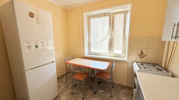 Продам двухкомнатную (2-комн.) квартиру, Великой Победы б-р, 30, Волгодонск г
