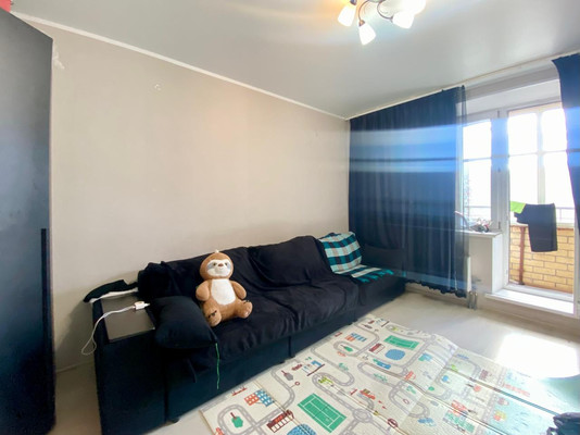 Продам двухкомнатную (2-комн.) квартиру, Дмитриева ул, 34, Балашиха г