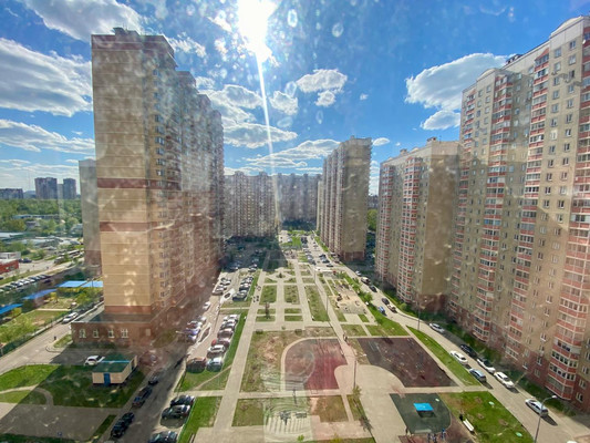 Продам двухкомнатную (2-комн.) квартиру, Дмитриева ул, 34, Балашиха г