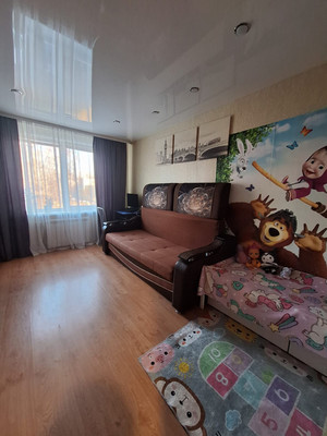 Продам однокомнатную (1-комн.) квартиру, Победы ул, 17, Чернецкое п/о