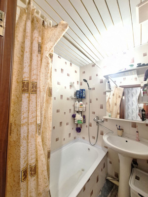 Продам однокомнатную (1-комн.) квартиру, Победы ул, 17, Чернецкое п/о