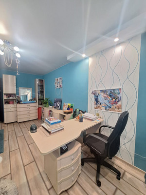 Продам трехкомнатную (3-комн.) квартиру, Земская ул, 14, Чехов г