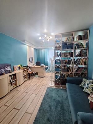 Продам трехкомнатную (3-комн.) квартиру, Земская ул, 14, Чехов г