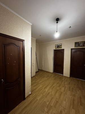 Продам трехкомнатную (3-комн.) квартиру, 3-е почтовое отделение ул, 42, Люберцы г