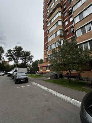 Продам трехкомнатную (3-комн.) квартиру, 3-е почтовое отделение ул, 42, Люберцы г