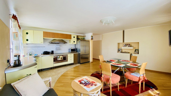 Продам многокомнатную квартиру, Вишневый б-р, 8, Чехов г