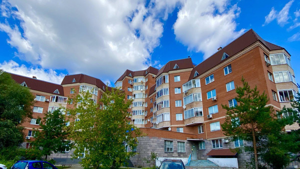 Продам многокомнатную квартиру, Вишневый б-р, 8, Чехов г