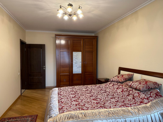 Продам многокомнатную квартиру, Дружбы ул, 2А, Чехов г