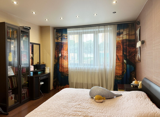 Продам трехкомнатную (3-комн.) квартиру, Восточная ул, 79к2, Чехов г