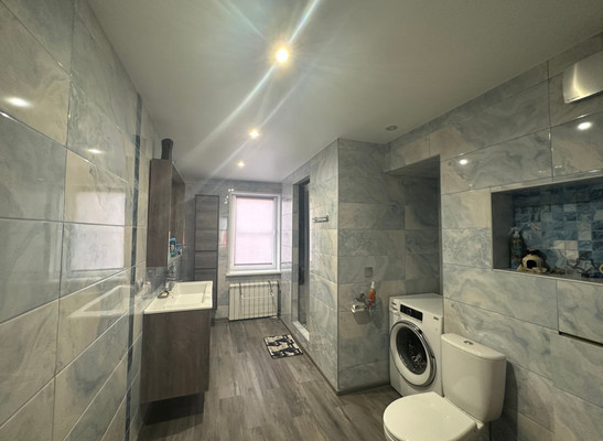 Продам трехкомнатную (3-комн.) квартиру, Вишневый б-р, 5Б, Чехов г