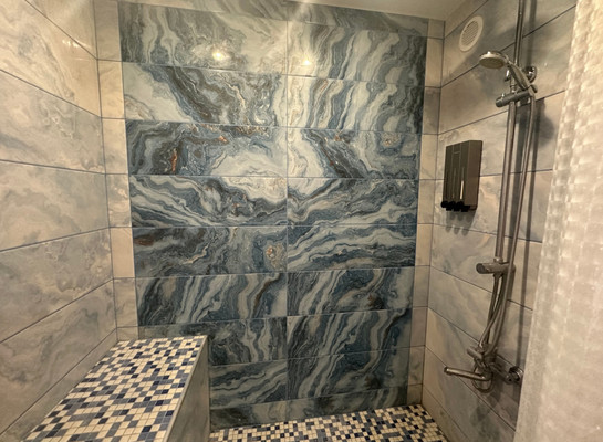 Продам трехкомнатную (3-комн.) квартиру, Вишневый б-р, 5Б, Чехов г