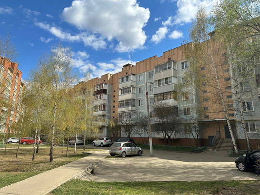 Продам трехкомнатную (3-комн.) квартиру, Вишневый б-р, 5Б, Чехов г