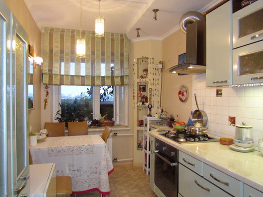 Продам трехкомнатную (3-комн.) квартиру, Восточная ул, 6, Чехов г