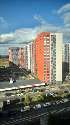Продам трехкомнатную (3-комн.) квартиру, 3-я Нововатутинская ул, 7, Десеновское п