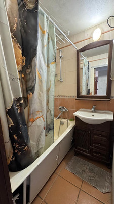 Продам двухкомнатную (2-комн.) квартиру, Центральная ул, 18, Шеломово д