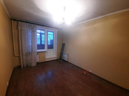 Продам трехкомнатную (3-комн.) квартиру, Солнечная ул, 2, Троицк г