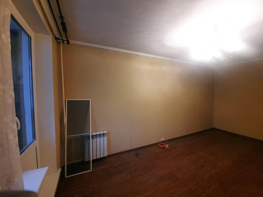 Продам трехкомнатную (3-комн.) квартиру, Солнечная ул, 2, Троицк г