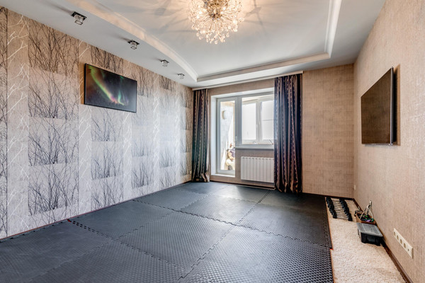 Продам трехкомнатную (3-комн.) квартиру, Нагорная ул, 5, Троицк г